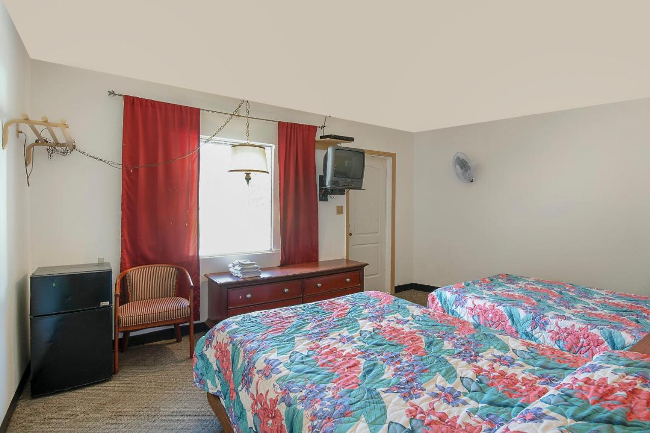 Hotel O Near Fanning Springs State Park Us Hwy 98 Old Town المظهر الخارجي الصورة