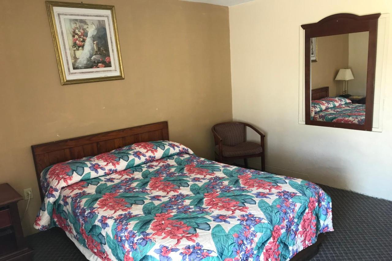 Hotel O Near Fanning Springs State Park Us Hwy 98 Old Town المظهر الخارجي الصورة