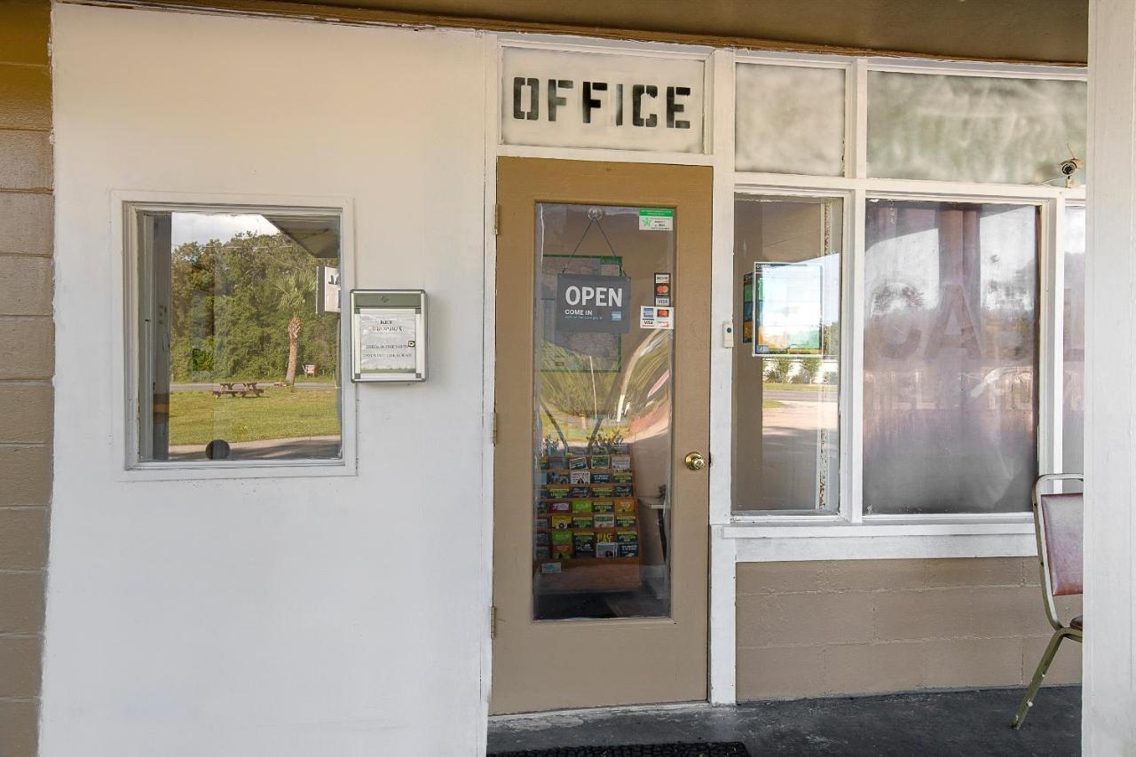 Hotel O Near Fanning Springs State Park Us Hwy 98 Old Town المظهر الخارجي الصورة