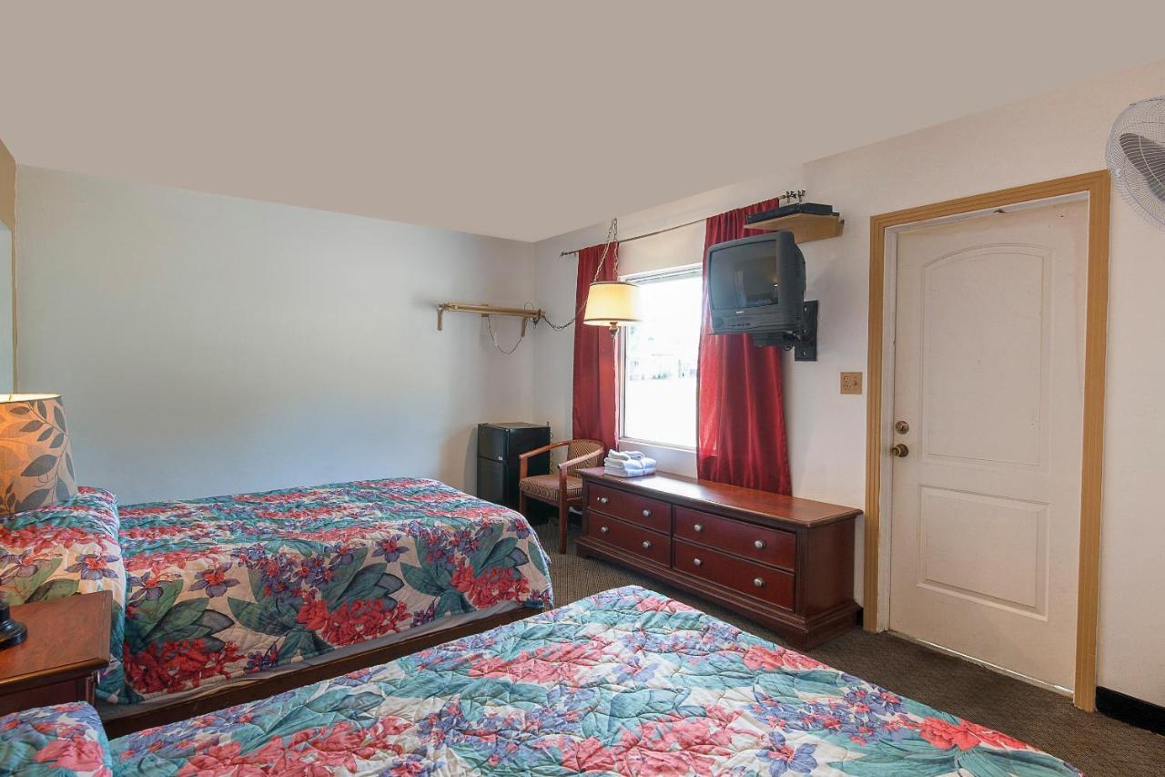 Hotel O Near Fanning Springs State Park Us Hwy 98 Old Town المظهر الخارجي الصورة