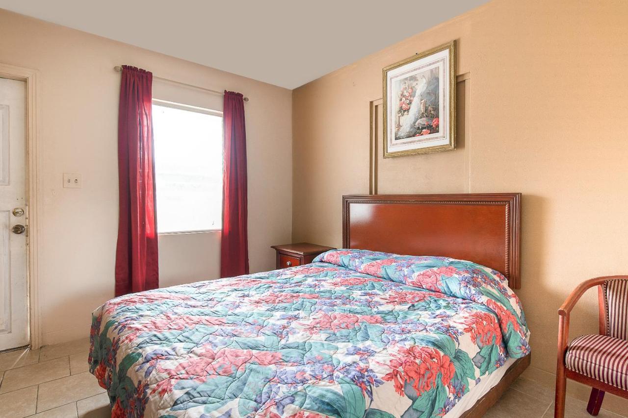 Hotel O Near Fanning Springs State Park Us Hwy 98 Old Town المظهر الخارجي الصورة